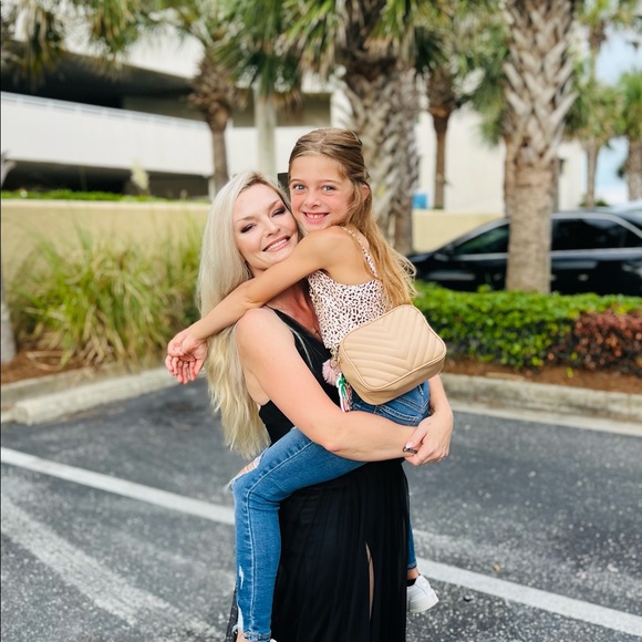 Meet your Posher, Katherine - Picture 1 of 1